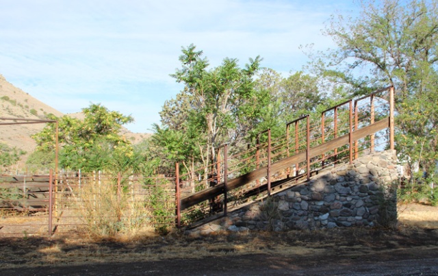 stone cattle ramp 2